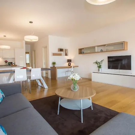 Apartment Maj - Ana - Luxury Family With Pool