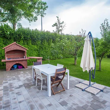 Maj - Ana - Luxury Family With Pool Apartment *